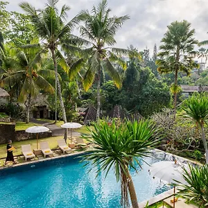 Pertiwi & *** Ubud